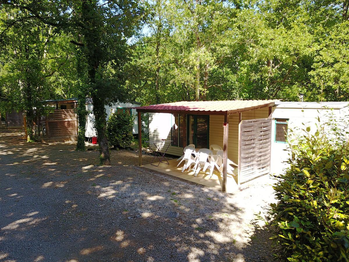 Camping Au Bois Dormant Hotel Chauffour-sur-Vell Kültér fotó