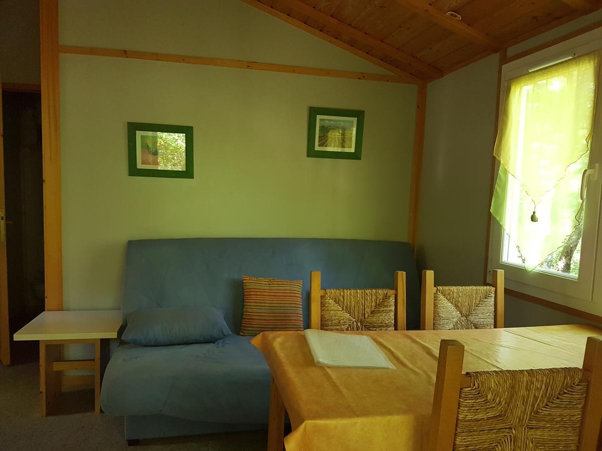 Camping Au Bois Dormant Hotel Chauffour-sur-Vell Kültér fotó