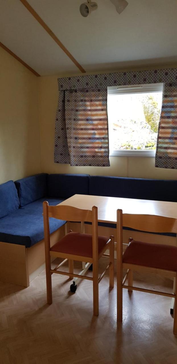 Camping Au Bois Dormant Hotel Chauffour-sur-Vell Kültér fotó