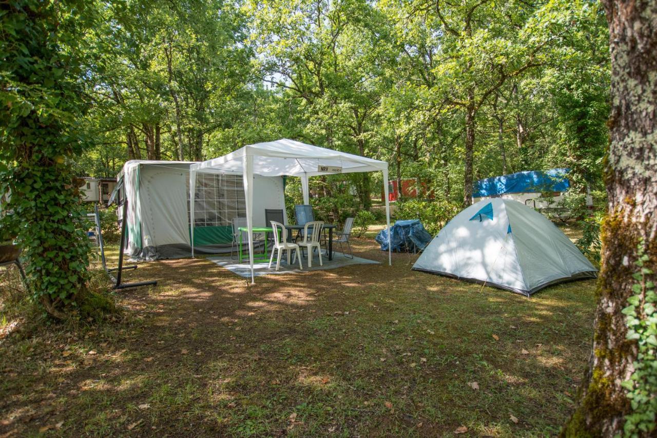 Camping Au Bois Dormant Hotel Chauffour-sur-Vell Kültér fotó